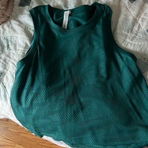 Lululemon cropped work once like new tank! Train to be tank cropped